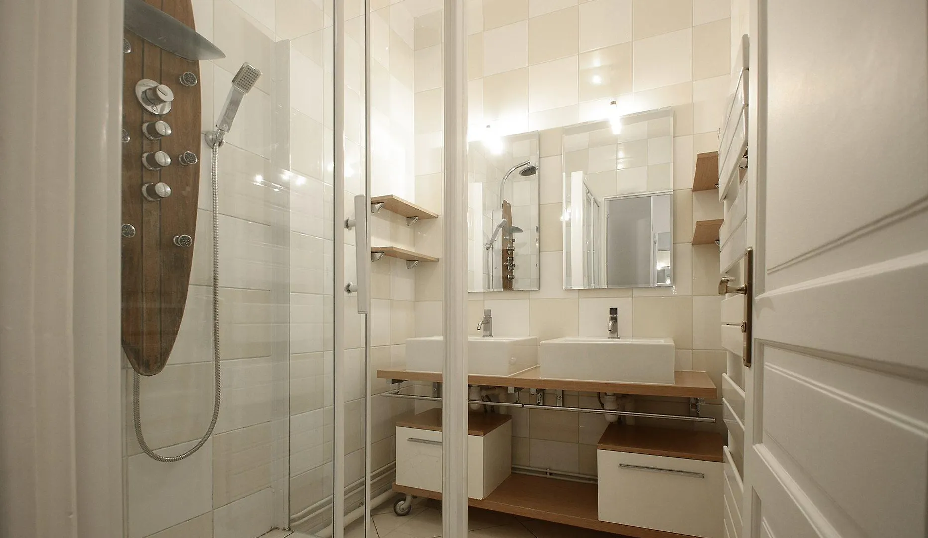Apts Bridgestreet Champs Elysees Paris